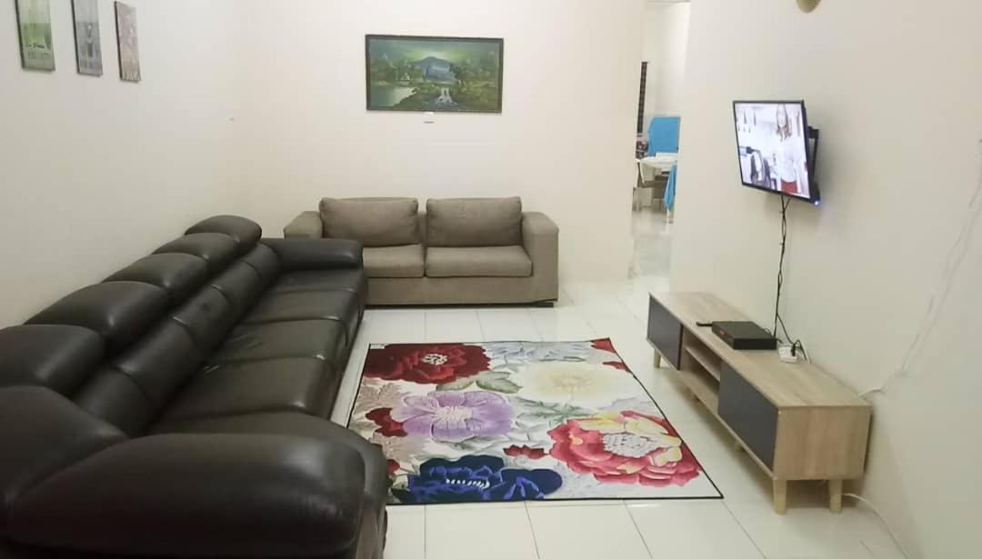Ulfah Homestay Mersing Luaran gambar