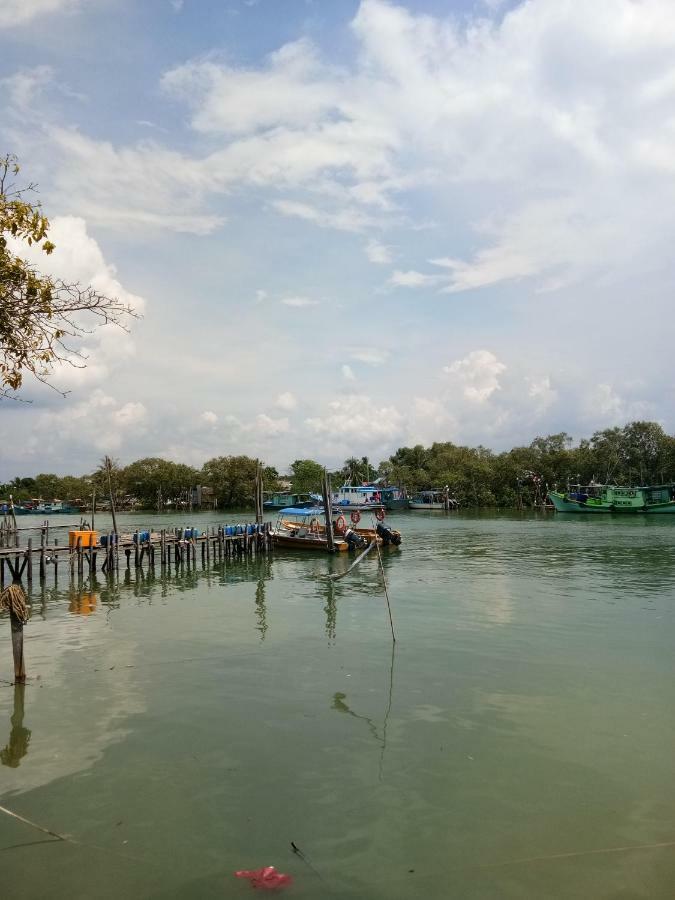 Ulfah Homestay Mersing Luaran gambar